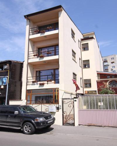 Ave Hotel Victoriei Bucarest Exterior foto